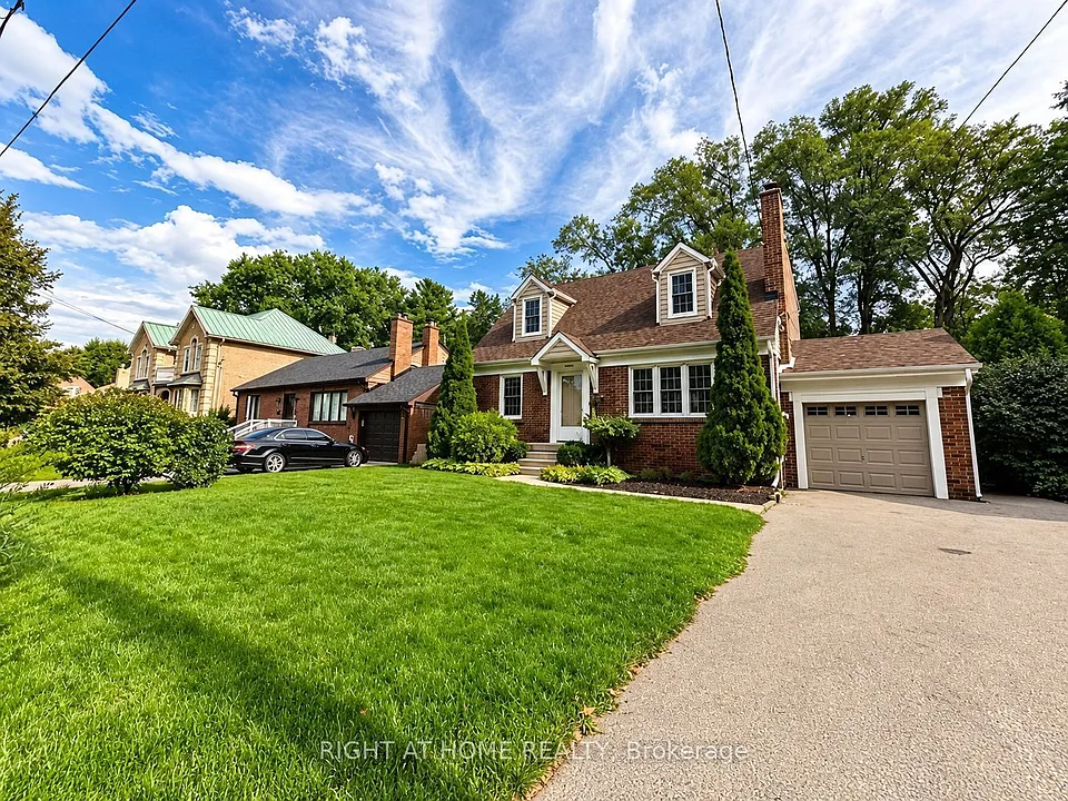 1489 Applewood Rd