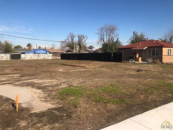 2nd image of 813 Casino St