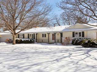 853 Forest Dale Rd, New Brighton, MN 55112