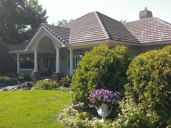Amazing landscaping.