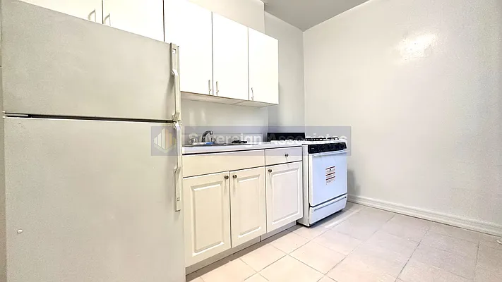 Rented by Sovereign Associates | media 17