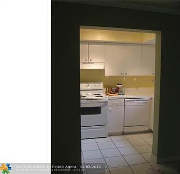 4th image of 701 NW 19th St APT 412