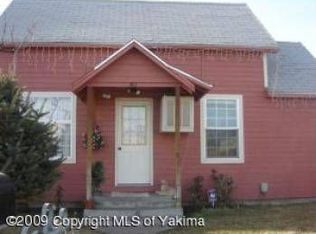 812 N 4th Ave, Yakima, WA 98902