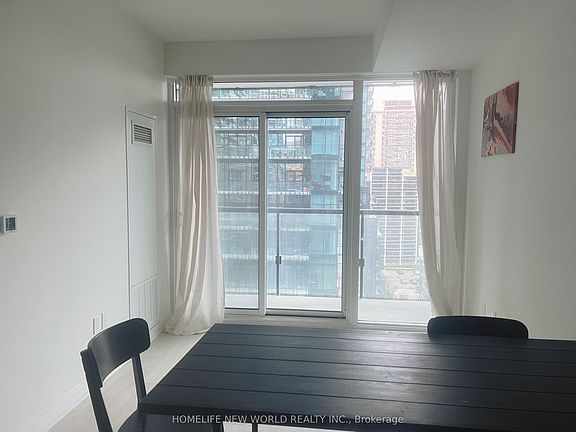 5th image of 117 Broadway Ave #1004
