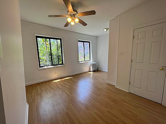 1st image of 321 21st St #B