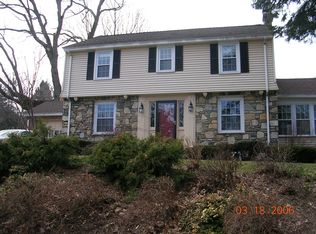 20 Hadwen Ln, Worcester, MA 01602