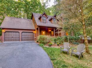 1255 Sherwood Dr, Christiansburg, VA 24073