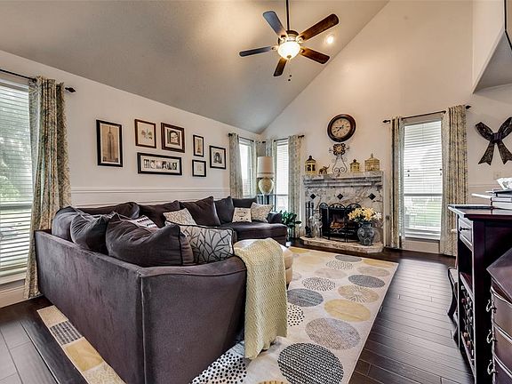 5th image of 7464 Buckskin Ct