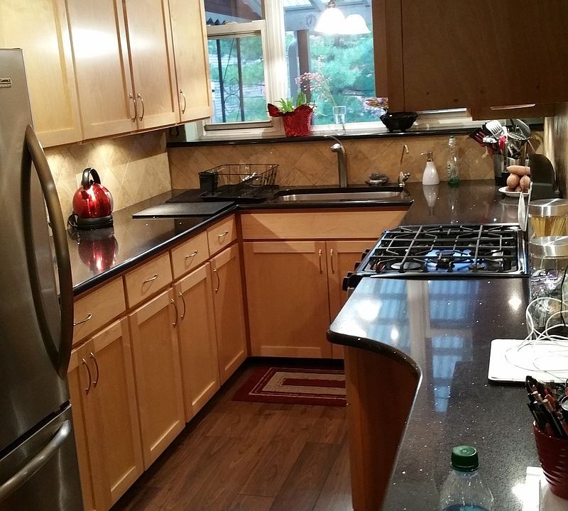2nd image of 3234 Irwin Ave