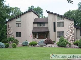 24 Timber Dr, Montville, NJ 07045