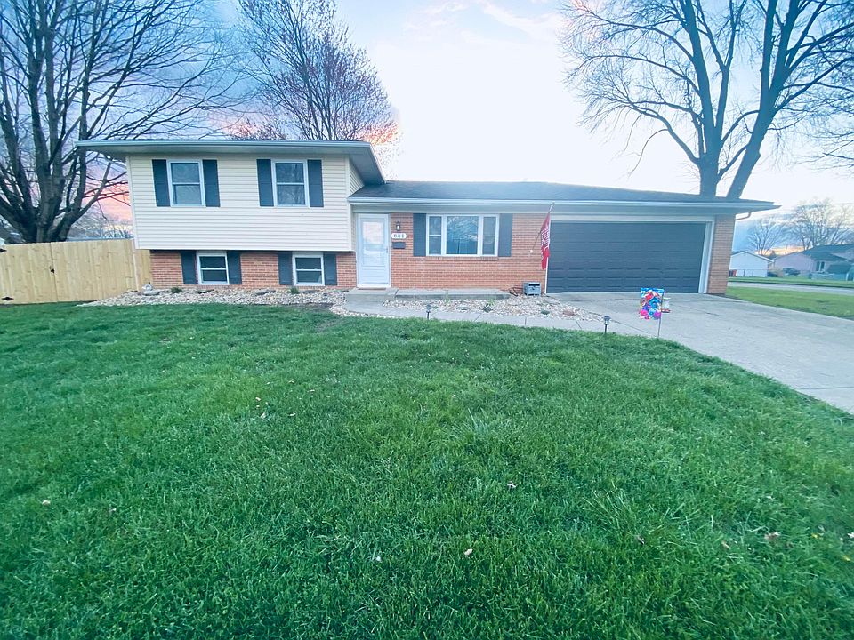 1st image of 831 Cleveland Ave