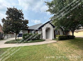 816 Evandale Rd, Burleson, TX 76028