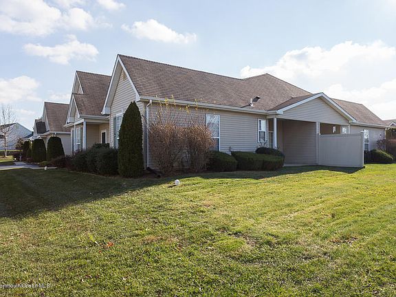 2nd image of 27 Deerchase Ln #100A