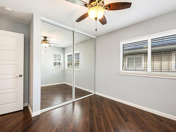 5th image of 460 Kamaaha Ave APT 17