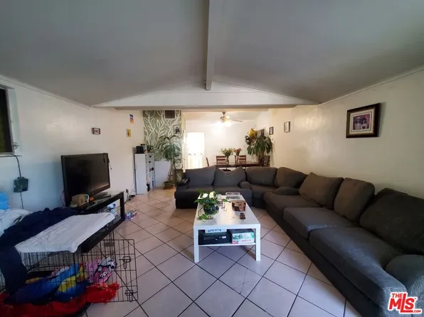 8429 Minuet Pl, Panorama City, CA 91402