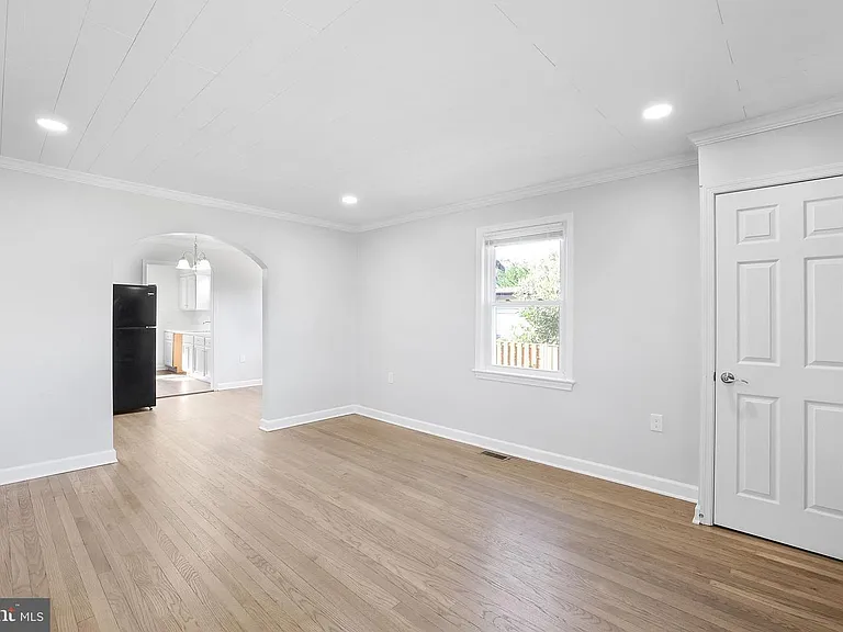 4707 Tuckerman St — Photo 2