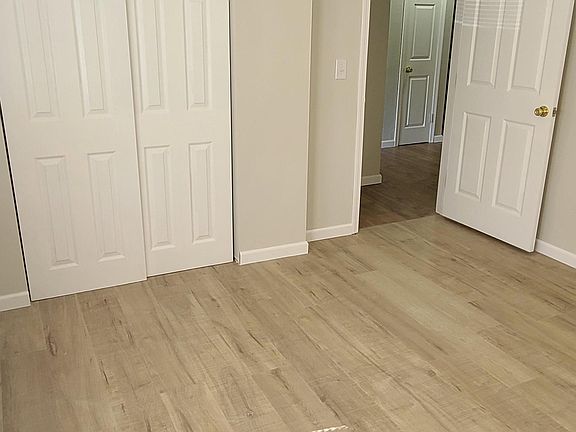 4th image of 2247 Lexington Ave