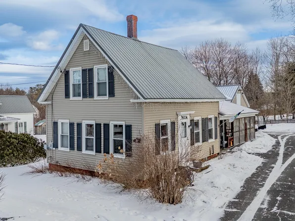 21 Pleasant Street, Milo, ME 04463