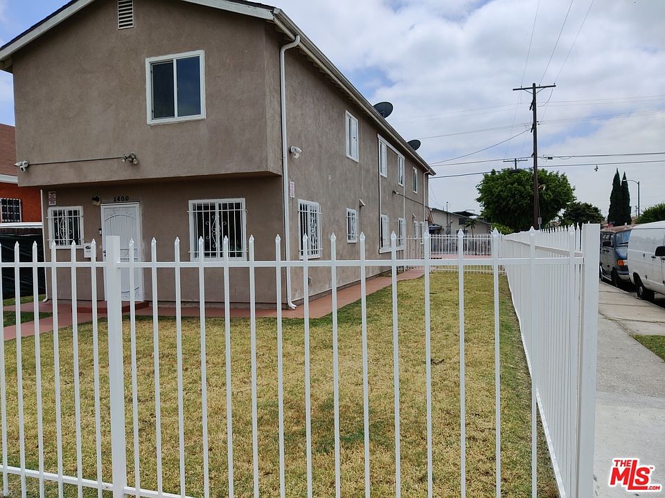 2nd image of 4802 Ascot Ave
