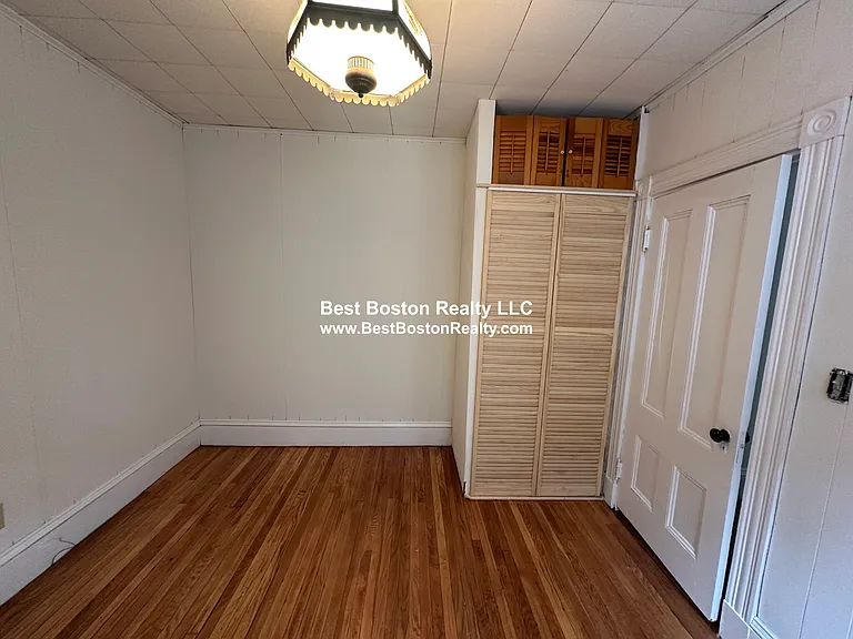 7 Aldie St #1 — Photo 11