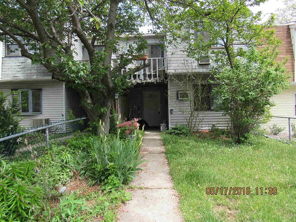 1st image of 412 Watts Ln #412