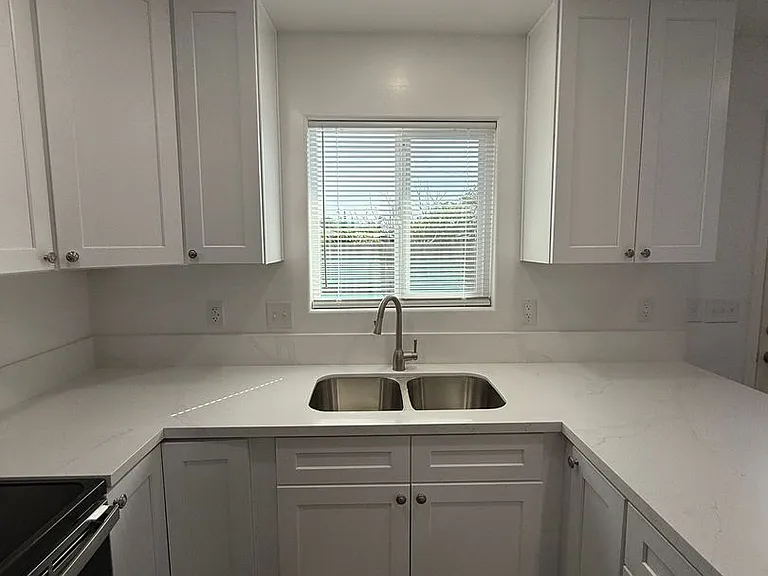 1520 Jonathan Pl #A — Photo 9
