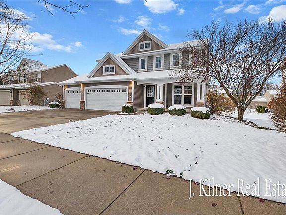 4th image of 8541 Twin Lakes Dr