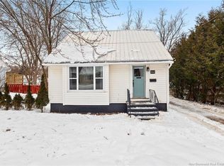 641 Reid St, Fredericton, NB E3B3V6