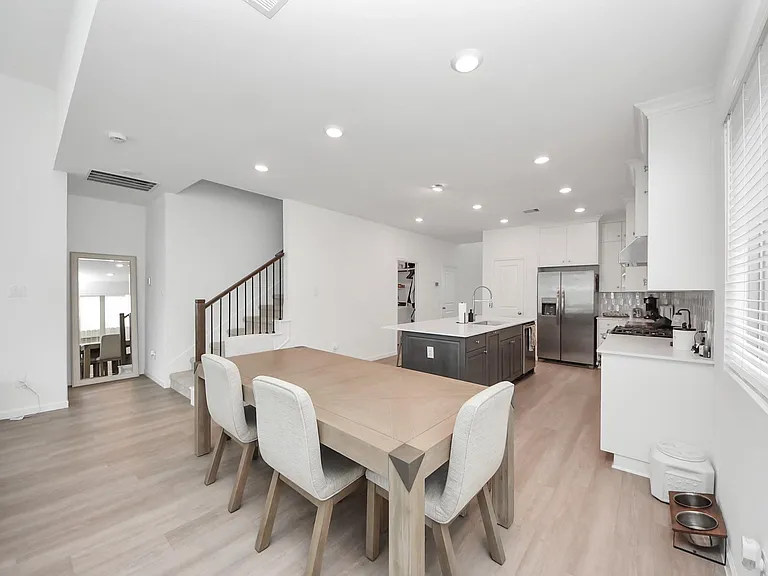 4946 Sky Bluff Dr — Photo 15