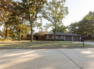 107 Oak Ridge Dr, Cleveland, OK 74020