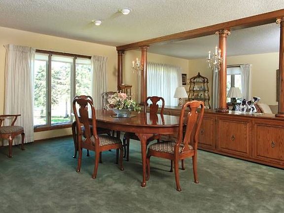 4th image of 992 Caren Ct