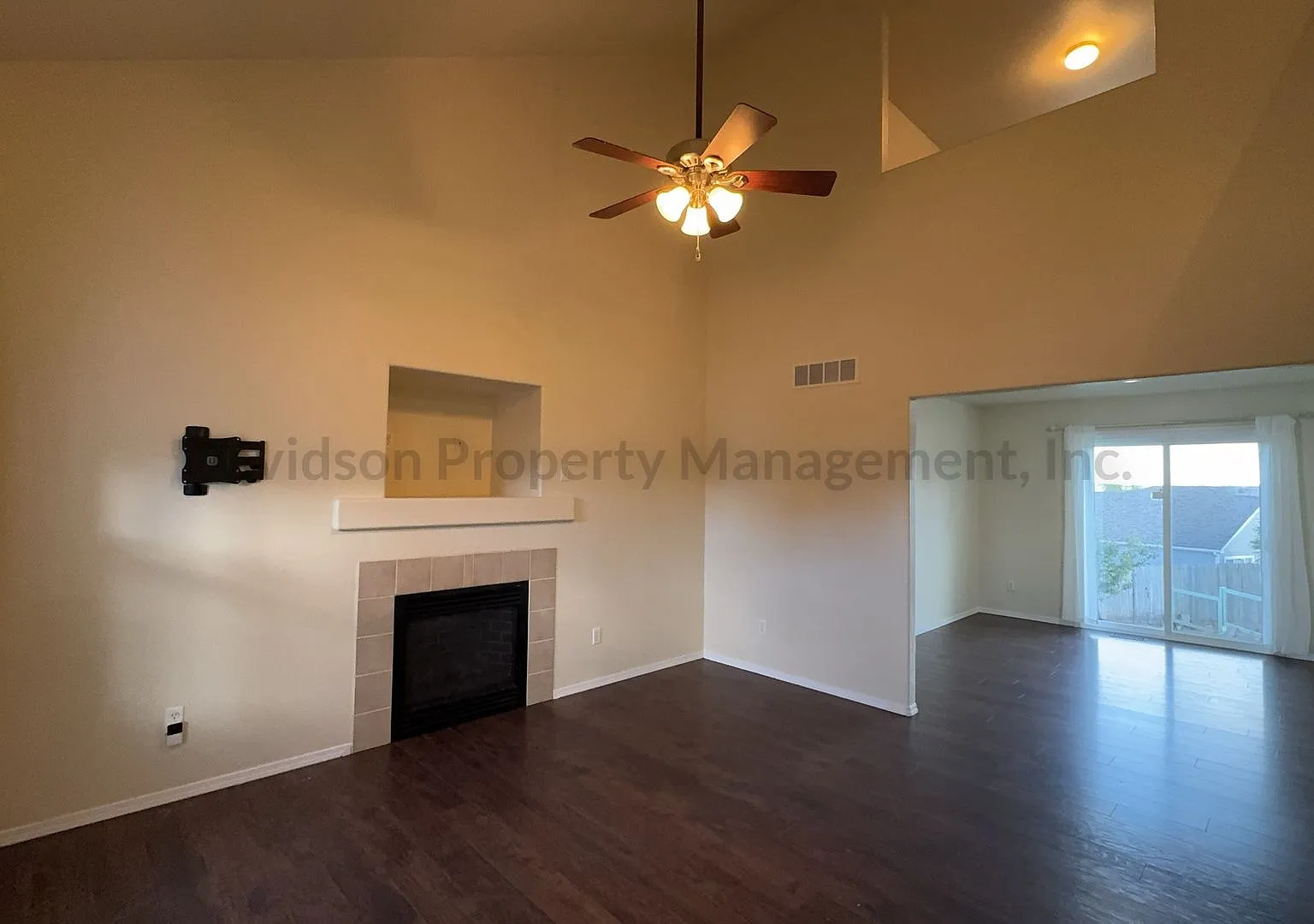 Cozy 2 Bedroom House in North Fountain — Photo 2