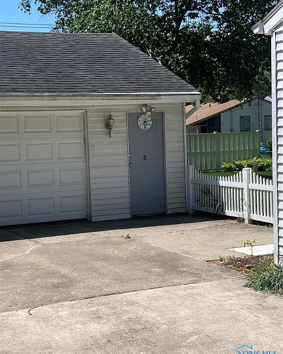 2nd image of 640 Greenfield Rd