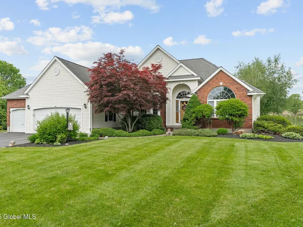 6 Rose Court, Ballston Lake, NY 12019