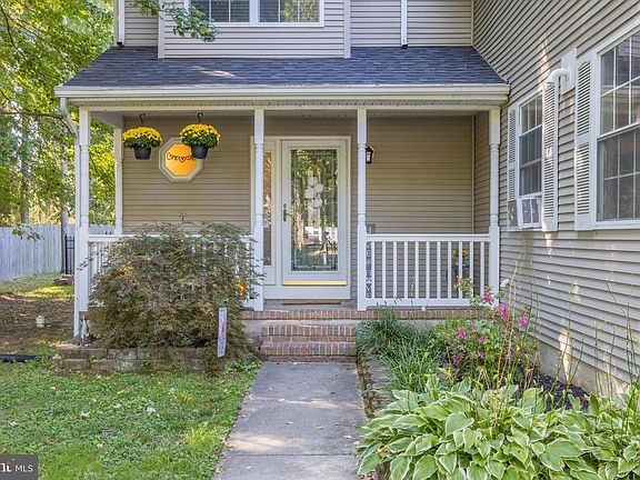 3rd image of 904 Buckingham Dr
