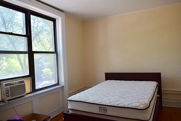 Rented by Farran & Associates | media 5