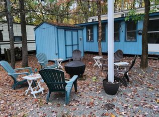 111 Owego Ln, Shohola, PA 18458