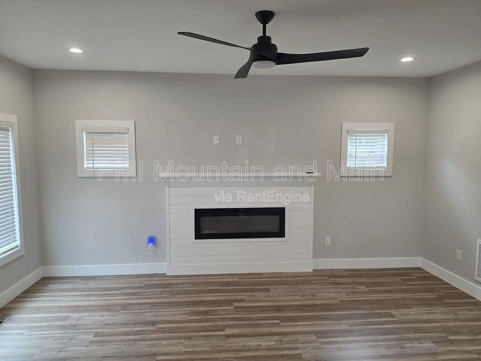 3 bed, 2.5 bath, 1944 sqft, $2,795 — Photo 4