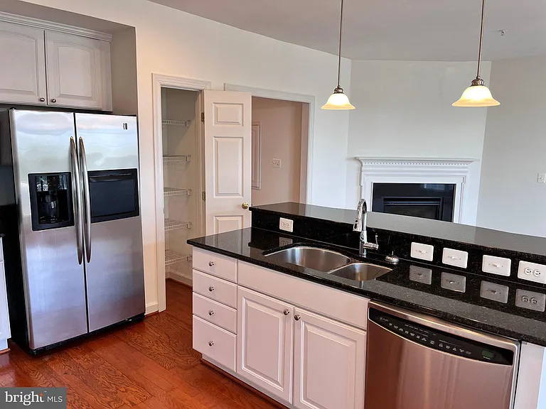 5605 Harrington Falls Ln #F — Photo 20