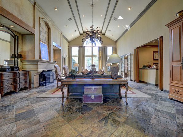 6060 Fairmont Pkwy #10108