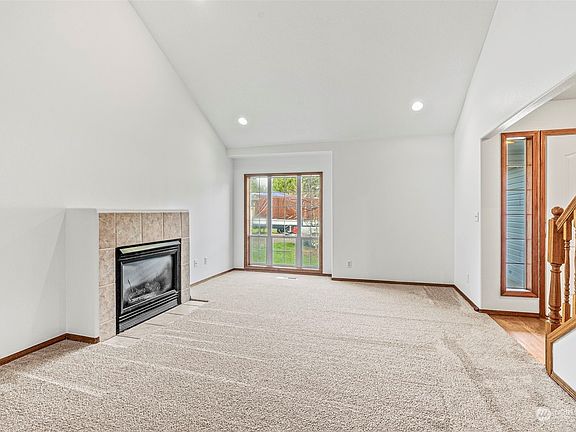 2nd image of 10910 NE 51st Court