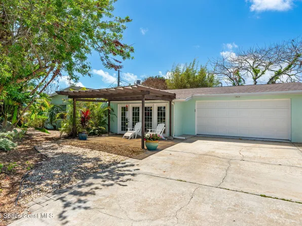 207 Pine Tree Dr, Indialantic, FL 32903