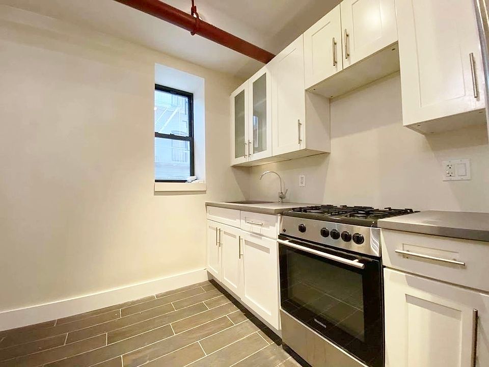 1st image of 567 E 22nd St #1