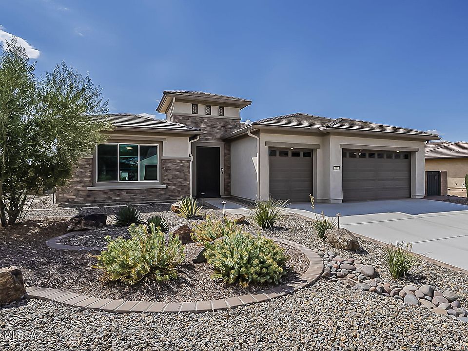 1st image of 525 N Sonoma Vista Dr