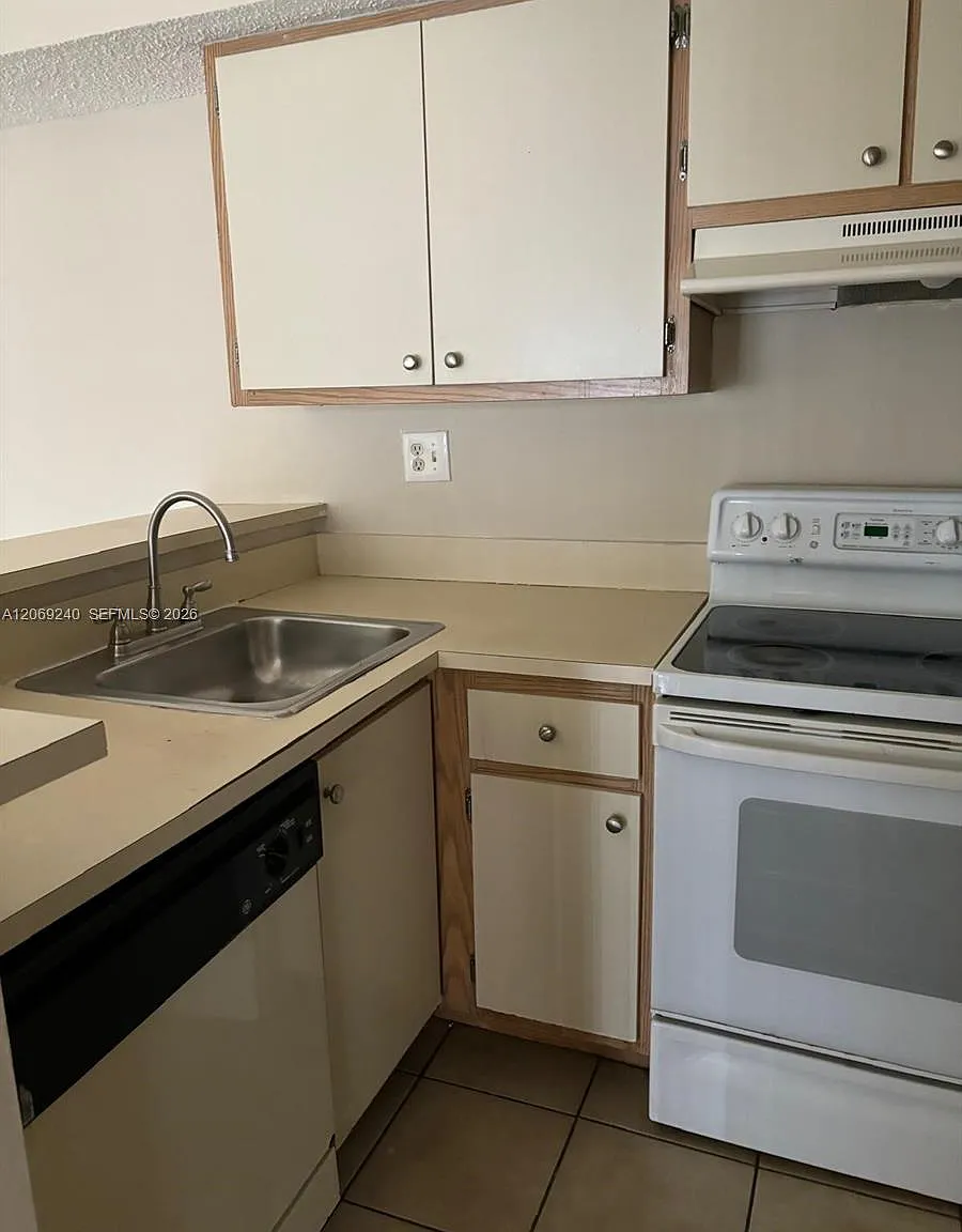 Villa Bellini Condo — Photo 2
