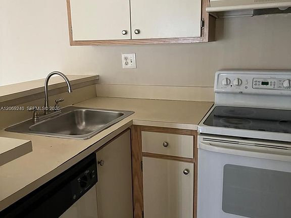 2nd image of 7200 NW 179th St APT 310