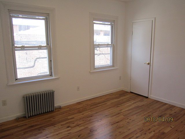 1st image of 131 Montrose Ave #2A