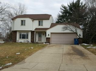 4870 Riemen Dr SE, Kentwood, MI 49508