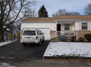 10 Bicknell Ave, Rumford, RI 02916