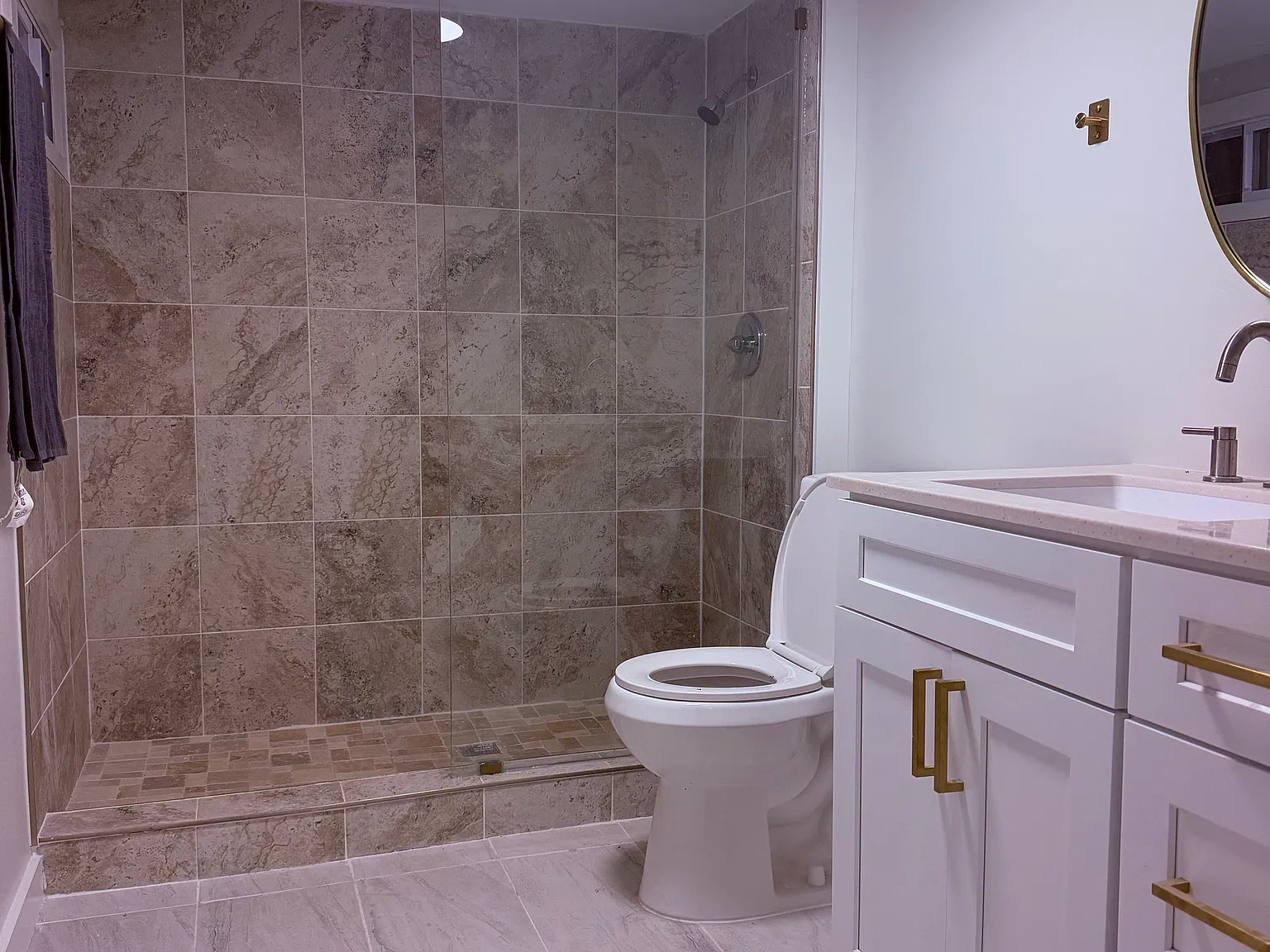 2 bed, 1410 sqft, $2,500 — Photo 2